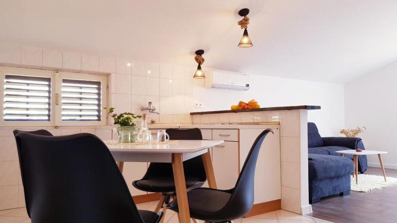 Apartment Mirjana โวดีเซ ภายนอก รูปภาพ